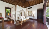Bedroom with Seating Area - Villa Jagaditha - Seseh, Bali