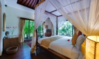 Bedroom with Wooden Floor - Villa Kalimaya - Seminyak, Bali