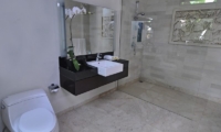 Bathroom with Shower - Villa Kejora 10 - Sanur, Bali