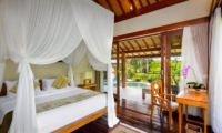 Bedroom with Study Table - Villa Kubu Bidadari - Canggu, Bali