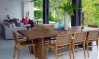 Living and Dining Area - Villa Lago - Nusa Lembongan, Bali