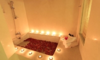 Bathtub with Rose Petals - Villa Mandala Sanur - Sanur, Bali