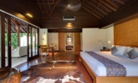 Bedroom with Wooden Floor - Villa Mata Air - Canggu, Bali