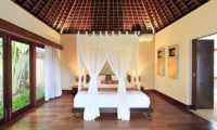 Bedroom with Wooden Floor - Villa M Bali Seminyak - Seminyak, Bali