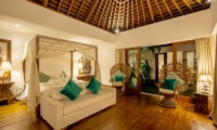 Bedroom with Sofa - Villa Naty - Umalas, Bali