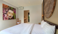 Bedroom and Bathroom - Villa Ohana - Kerobokan, Bali