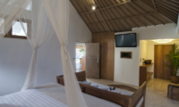 Bedroom with Sofa and TV - Villa Rabu - Seminyak, Bali