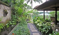 Pathway - Villa Ria Sayan - Ubud, Bali