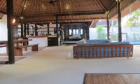 Living and Dining Area - Villa Samudera - Nusa Lembongan, Bali