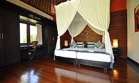 Bedroom with Twin Beds - Villa Sasoon - Candidasa, Bali
