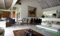 Living and Dining Area - Villa Senang - Batubelig, Bali