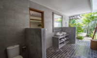 Semi Open Bathroom - Villa Senara - Canggu, Bali