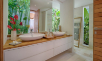 His and Hers Bathroom with Mirror - Villa Zambala - Canggu, Bali