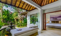 Bedroom and Balcony - Vitari Villa - Seminyak, Bali
