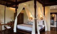 Bedroom with Wooden Floor - Kamandalu Ubud - Ubud, Bali