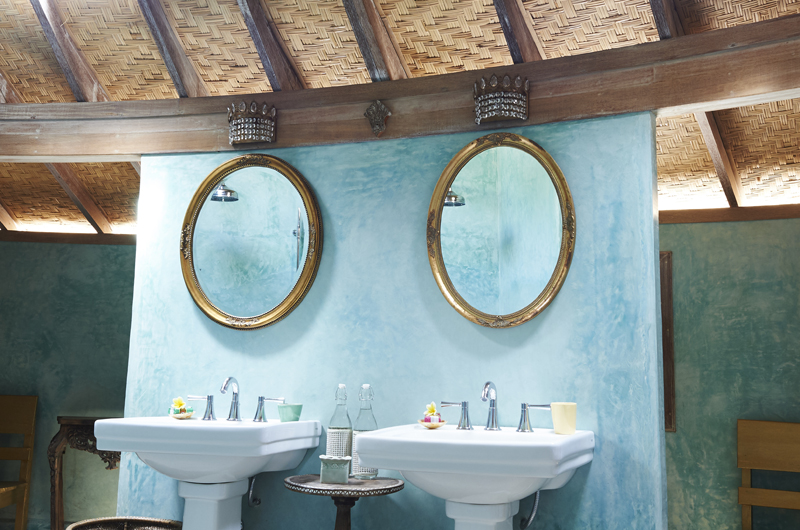His and Hers Bathroom - The Island Houses - Round House - Seminyak, Bali