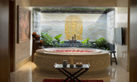 En-Suite Bathroom with Bathtub - The Villas At Ayana Resort Bali - Jimbaran, Bali
