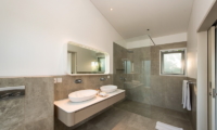 Bathroom with Shower - Villa Alocasia - Canggu, Bali