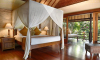 Bedroom with Wooden Floor - Villa Bougainvillea - Canggu, Bali