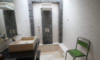 Bathroom with Shower - Villa Kalila - Seminyak, Bali