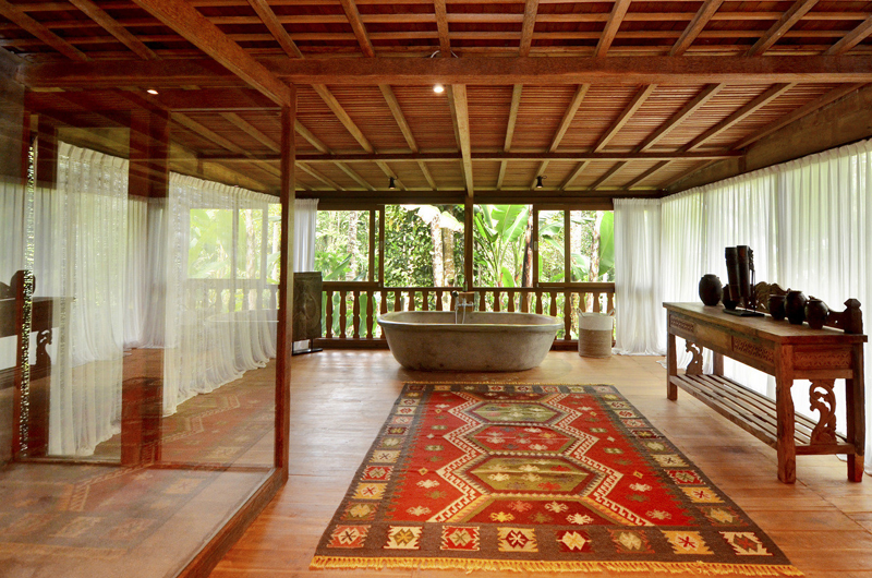 En-Suite Bathroom - Villa Nag Shampa - Ubud Payangan, Bali