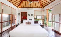 Bedroom with Wooden Floor - Villa Sepuluh - Legian, Bali