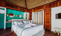 Bedroom with TV - Majo Private Villas - Gili Trawangan, Lombok