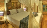 Bedroom with Wooden Floor - Villa Sama Lama - Gili Trawangan, Lombok