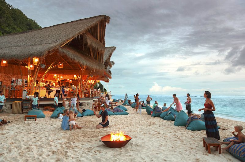 Bali Ungasan Sundays Beach Club 3